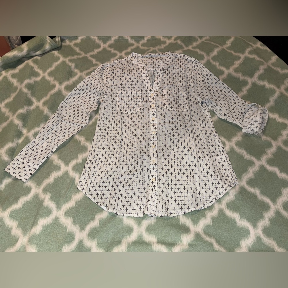 Carve Designs Black and White Cross Pattern Top